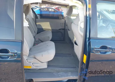 2011 Toyota Sienna Le V6 from USA, damaged, VIN 5TDKK3DC4BS163114